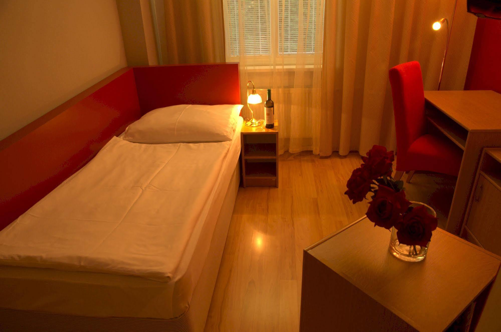 טפליצה Hotel Payer מראה חיצוני תמונה
