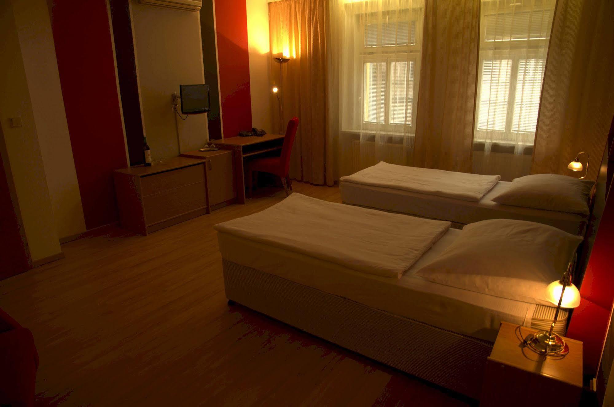 טפליצה Hotel Payer מראה חיצוני תמונה